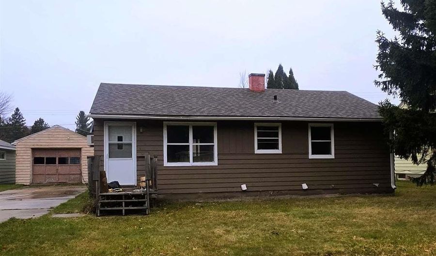 31 S Erie St, Aurora, MN 55705 - 3 Beds, 2 Bath