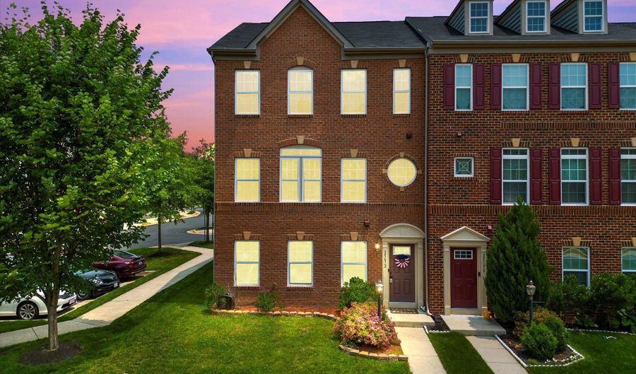 25672 AZALEA GARDEN Ter, Aldie, VA 20105 - 3 Beds, 4 Bath