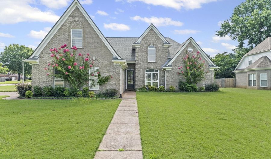 4450 GUINEVERE, Bartlett, TN 38135 - 5 Beds, 3 Bath