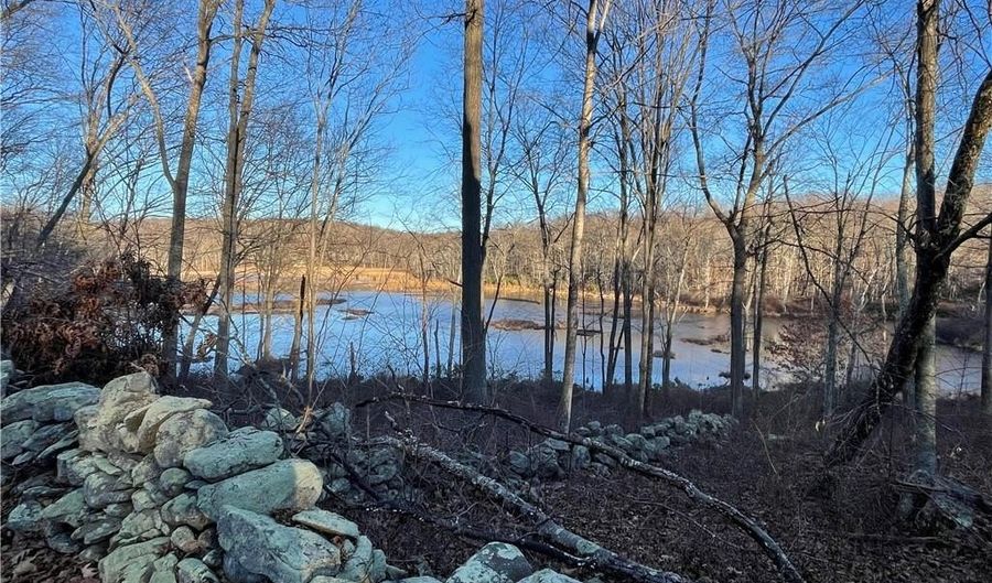 1 Houperts Way, Clinton, CT 06413 - 0 Beds, 0 Bath