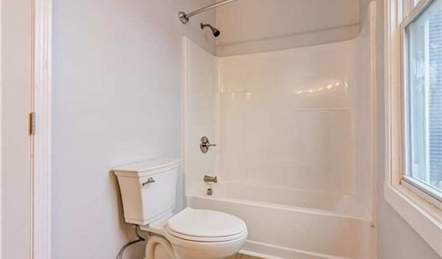 99 Walnut St 1B, East Providence, RI 02914 - 1 Beds, 1 Bath
