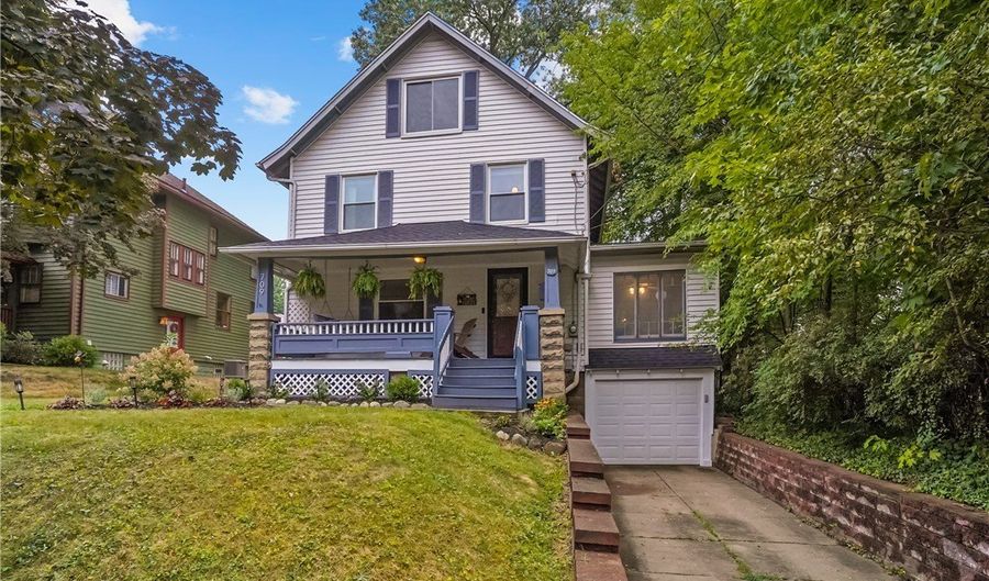 709 Wellesley Ave, Akron, OH 44303 - 4 Beds, 2 Bath