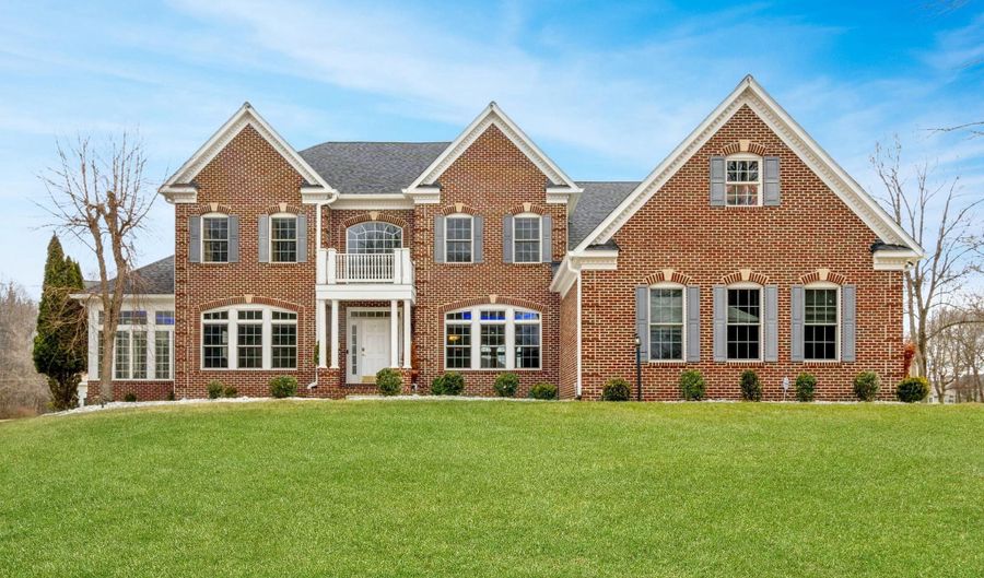 2205 DHOW Ct, Bowie, MD 20721 - 6 Beds, 6 Bath