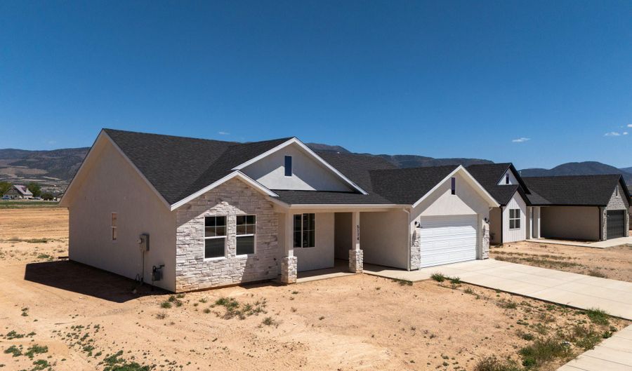 171 W 2725 N St, Cedar City, UT 84721 - 3 Beds, 3 Bath