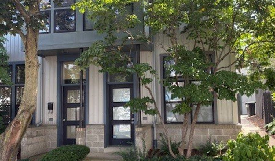 47 S 16th St, Airville, PA 15203 - 2 Beds, 1 Bath