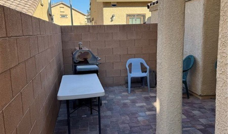 1055 Admiral Emblem St, Henderson, NV 89015 - 3 Beds, 3 Bath