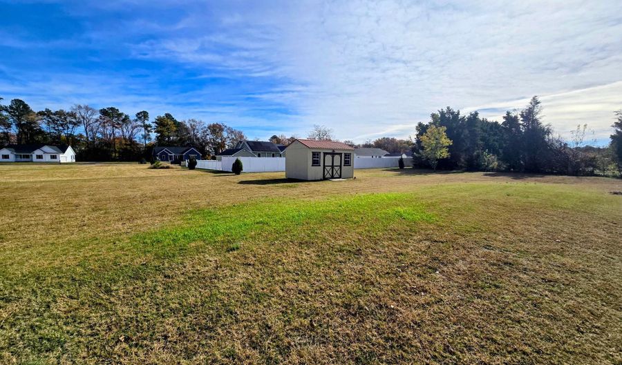 32427 MOUNT PLEASANT Rd, Laurel, DE 19956 - 3 Beds, 2 Bath