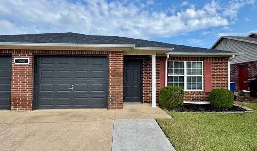 3406 SW Landau Ct 1, Bentonville, AR 72712 - 2 Beds, 1 Bath