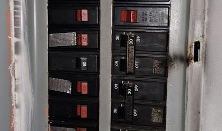 508 E 3rd St, Augusta, KY 41002 - 2 Beds, 1 Bath