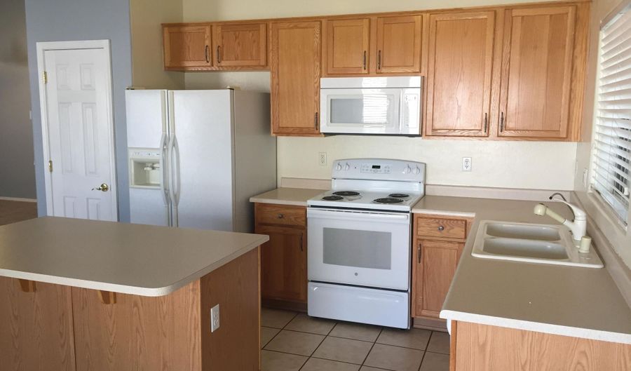 12710 W EARLL Dr, Avondale, AZ 85392 - 4 Beds, 2 Bath