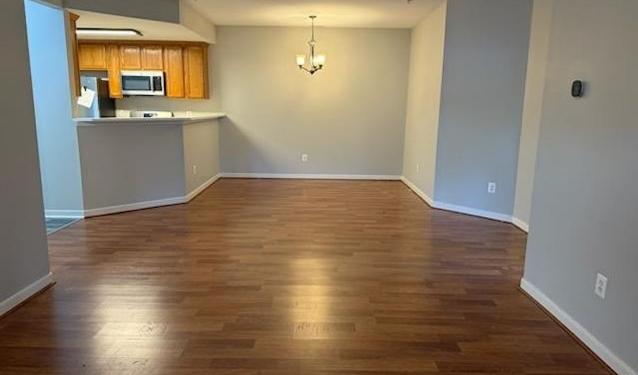 805 LATCHMERE Ct 102, Annapolis, MD 21401 - 2 Beds, 2 Bath