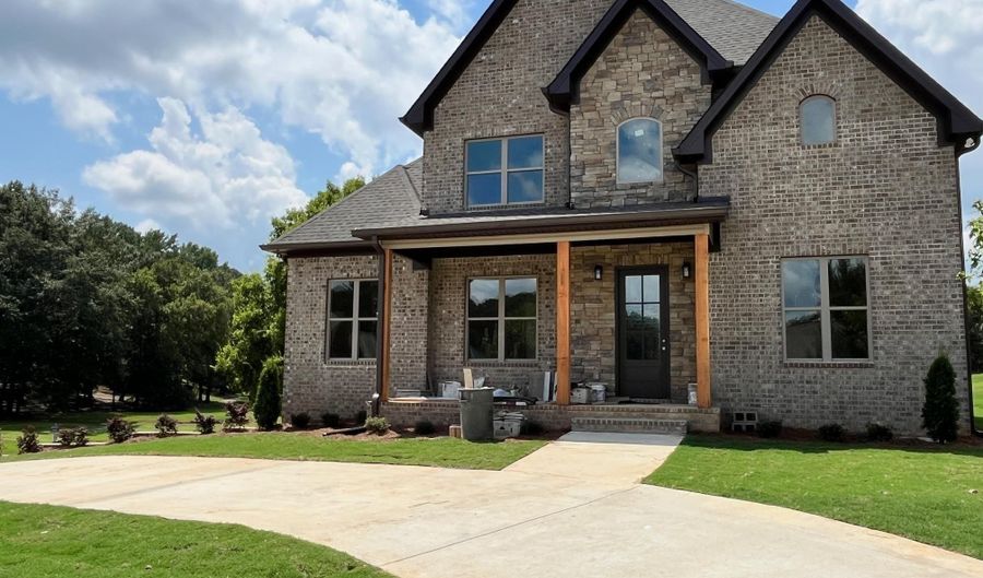 121 SCENIC LAKE Dr, Alabaster, AL 35114 - 5 Beds, 4 Bath