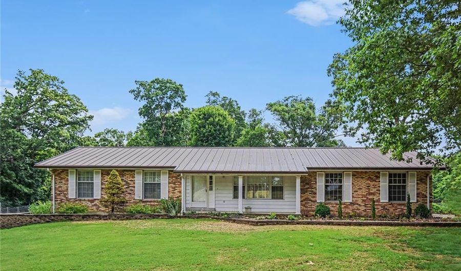 5520 Highway T, Augusta, MO 63332 - 3 Beds, 2 Bath