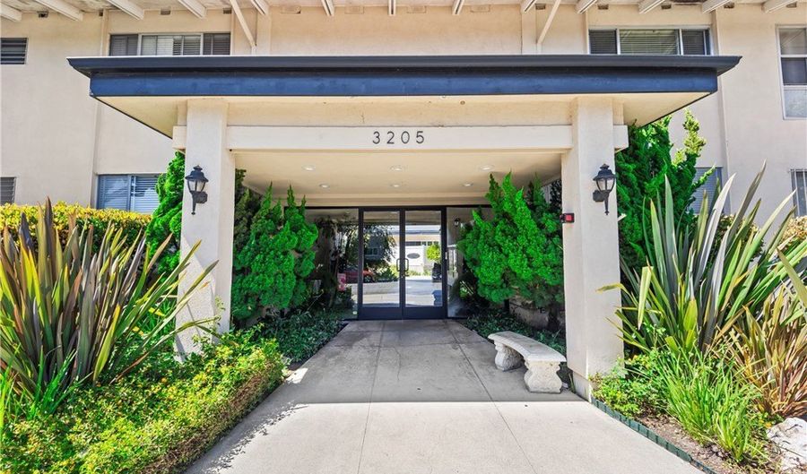 3205 Merrill 28, Torrance, CA 90503 - 2 Beds, 2 Bath