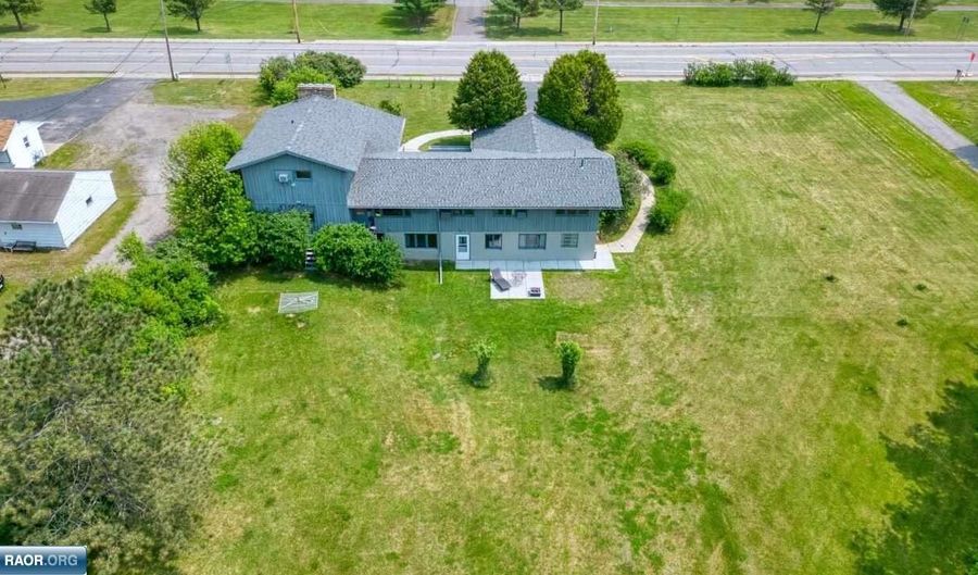 417 Main St, Aurora, MN 55705 - 7 Beds, 3 Bath