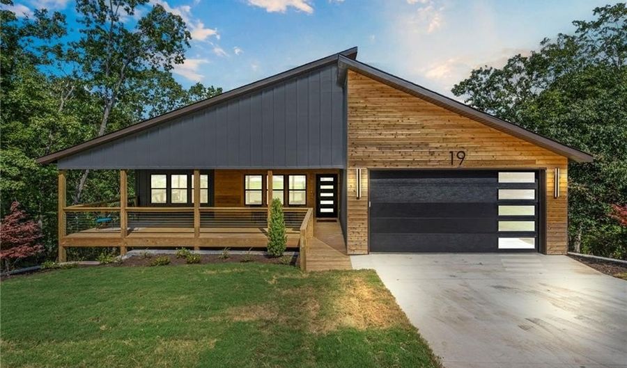 19 Fountainhall Ln, Bella Vista, AR 72715 - 3 Beds, 2 Bath