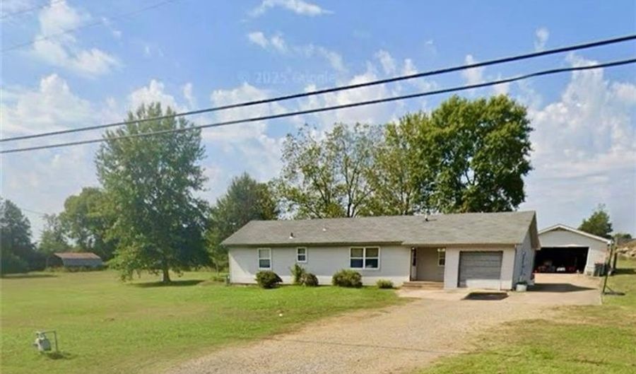 501 Strozier Ln, Barling, AR 72923 - 3 Beds, 2 Bath