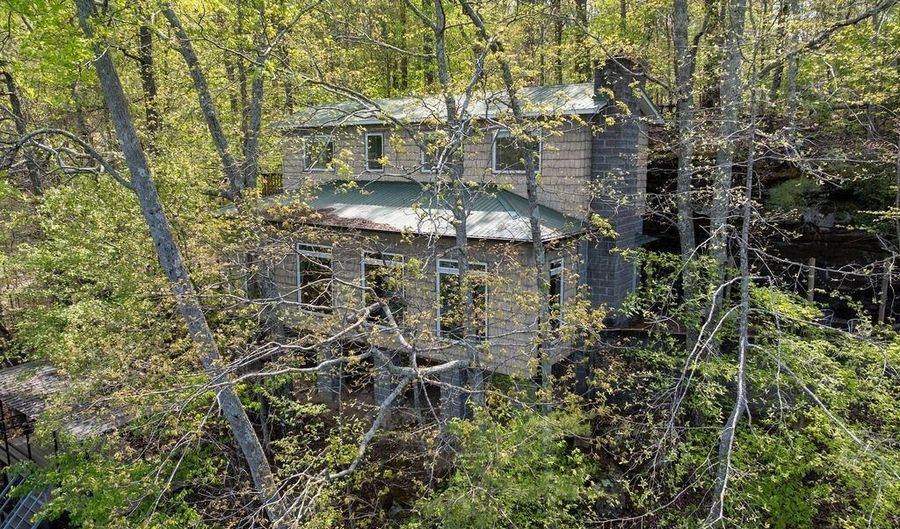 8 POSSUM RUN, Arley, AL 35541 - 2 Beds, 2 Bath