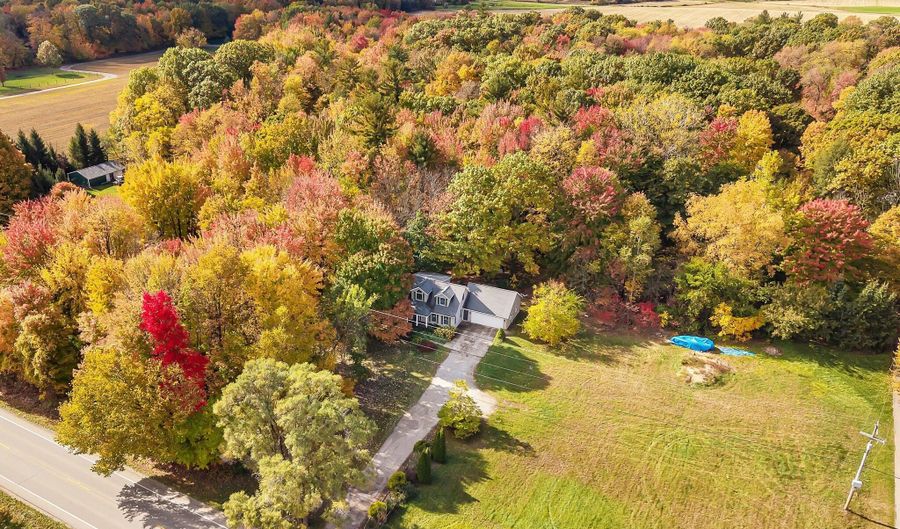 10161 68th Ave, Allendale, MI 49401 - 4 Beds, 2 Bath