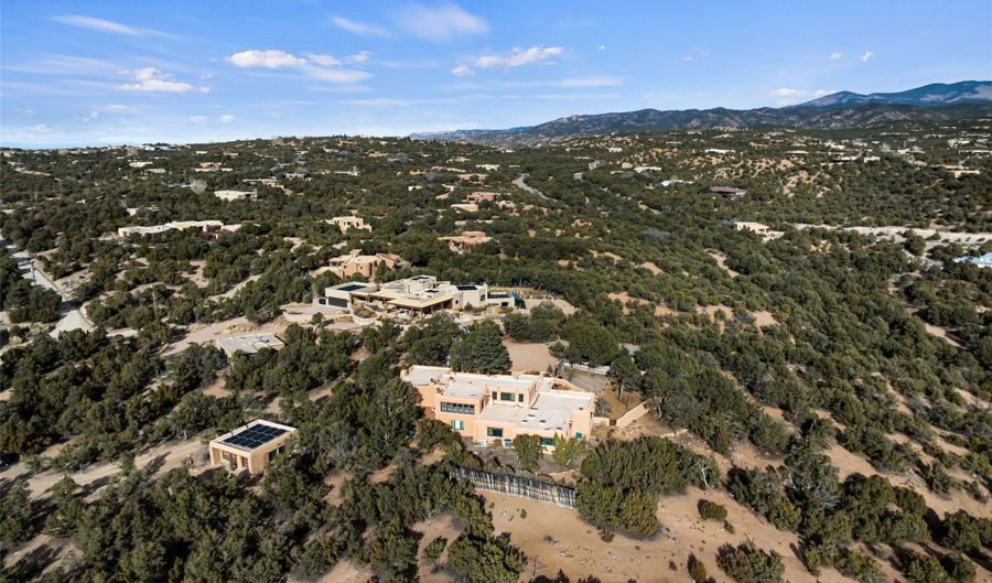 1057 Camino Manana, Santa Fe, NM 87501 - 4 Beds, 6 Bath