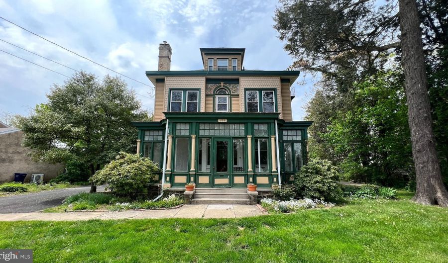 165 E MOUNT PLEASANT Unit 2Nd Floor 2Nd Floor, Ambler, PA 19002 - 3 Beds, 2 Bath