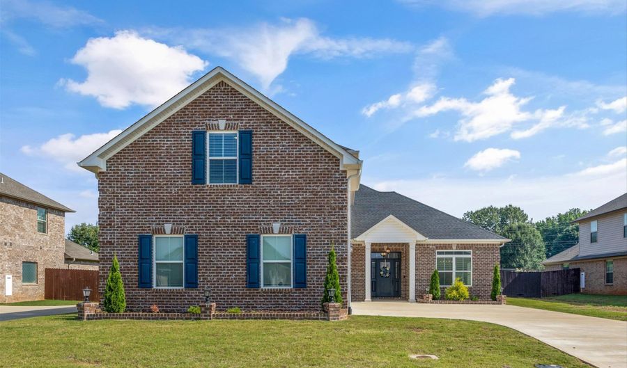17050 Stonegate Dr, Athens, AL 35613 - 4 Beds, 3 Bath