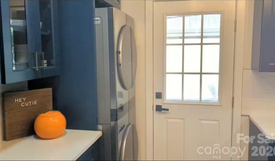 3445 3447 Tappan Pl, Charlotte, NC 28205 - 4 Beds, 2 Bath
