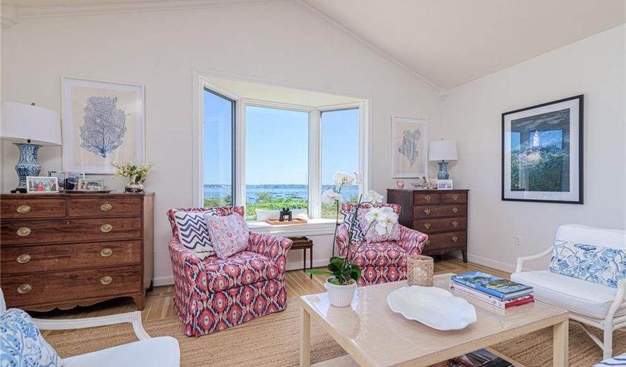 36 Newport St, Jamestown, RI 02835 - 3 Beds, 3 Bath