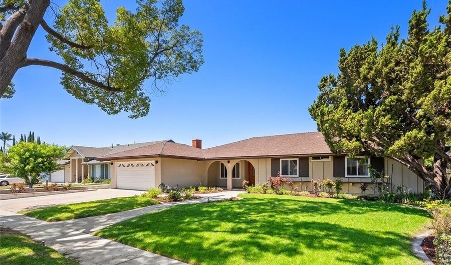 109 S Alice, Anaheim, CA 92806 - 4 Beds, 2 Bath