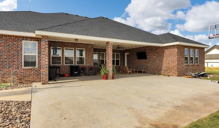 5 NW Isabella Cir, Andrews, TX 79714 - 5 Beds, 3 Bath