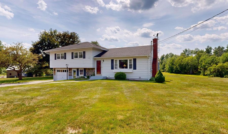 8 Fahi Pond Rd, Anson, ME 04958 - 3 Beds, 2 Bath
