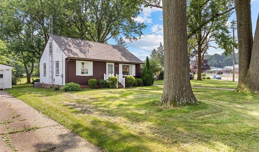 2330 Parkway Blvd, Alliance, OH 44601 - 3 Beds, 1 Bath