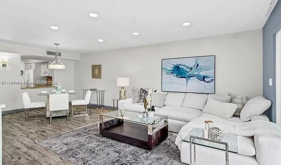 20416 NE 34th Ct 17, Aventura, FL 33180 - 2 Beds, 3 Bath