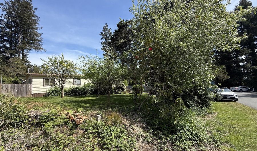 17813 AQUA VISTA Ln, Brookings, OR 97415 - 2 Beds, 2 Bath