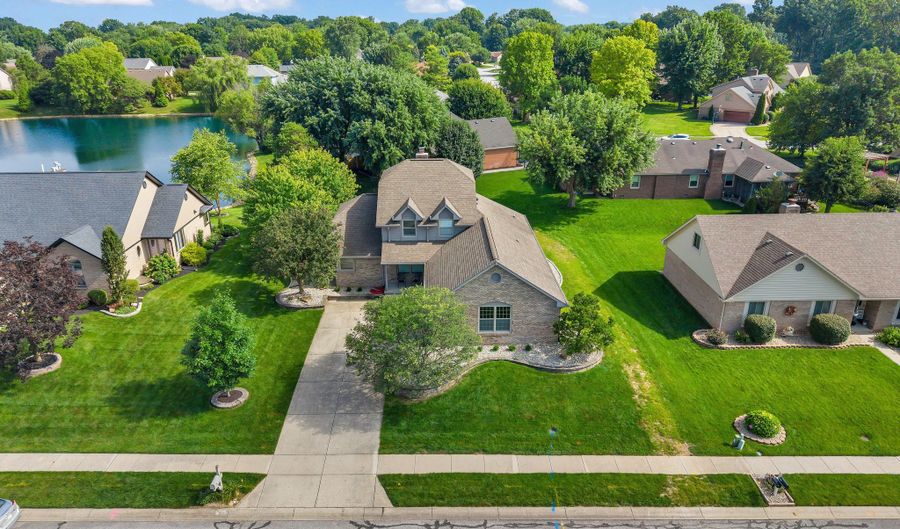 356 Southcreek Dr S, Indianapolis, IN 46217 - 3 Beds, 4 Bath
