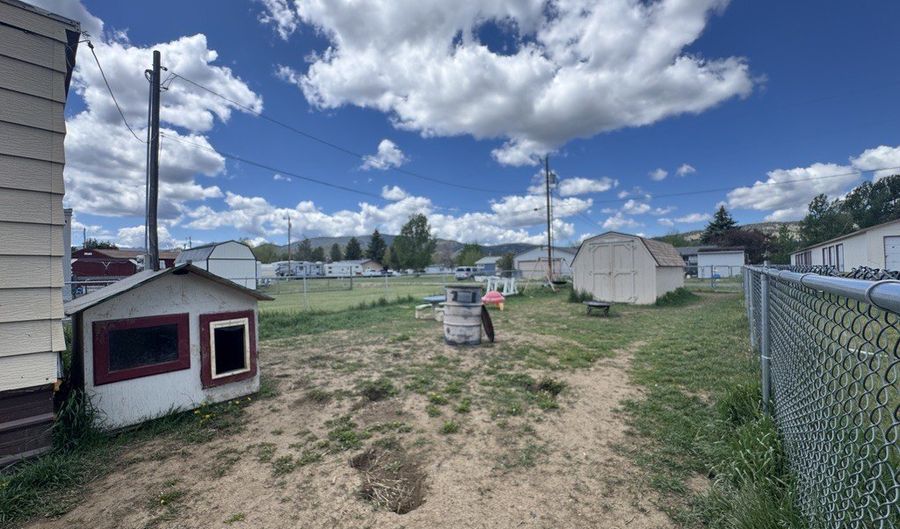 407 409 N Washington St, Boulder, MT 59632 - 2 Beds, 1 Bath