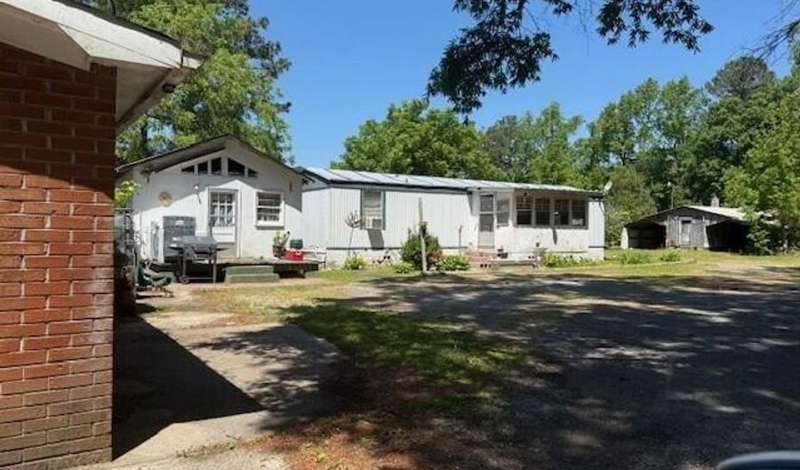 541 E Saluda Hall Rd, Ahoskie, NC 27910 - 3 Beds, 3 Bath