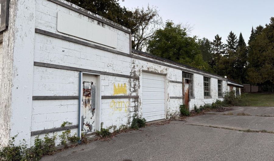 926 Austin Ave, Albion, MI 49224 - 0 Beds, 1 Bath