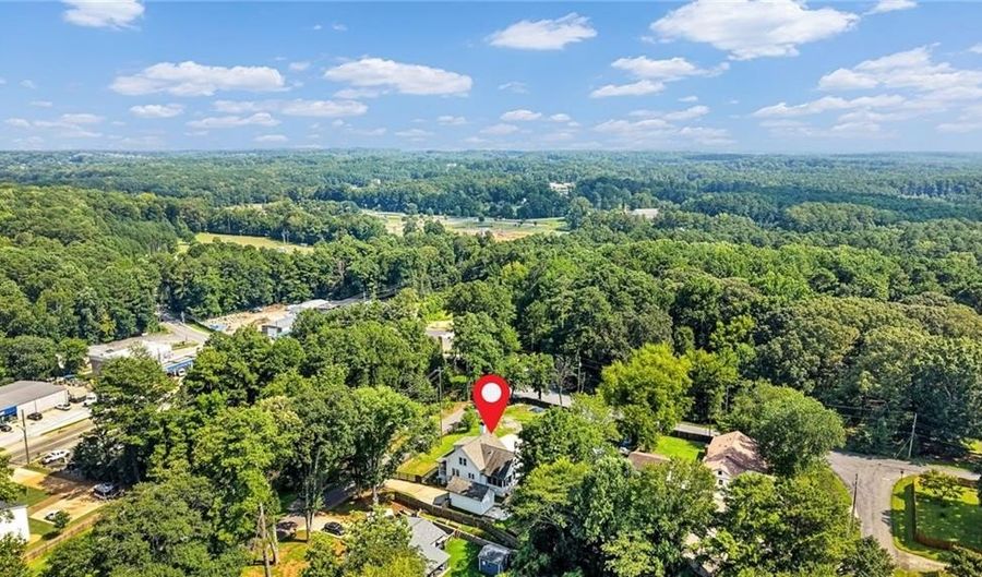 4137 Grogan St NW, Acworth, GA 30101 - 4 Beds, 3 Bath