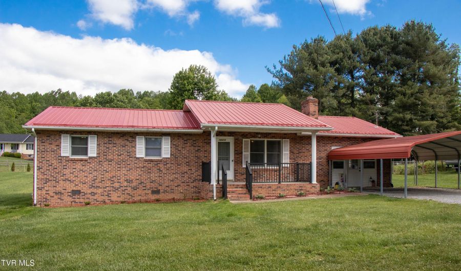 18373 Woodland Hills Rd, Abingdon, VA 24210 - 3 Beds, 2 Bath