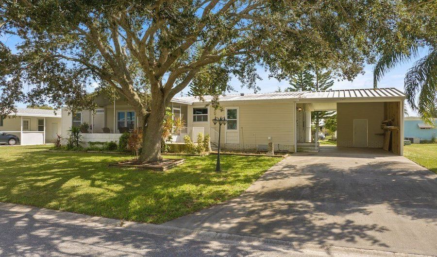 1217 Bluebird Dr, Barefoot Bay, FL 32976 - 3 Beds, 2 Bath