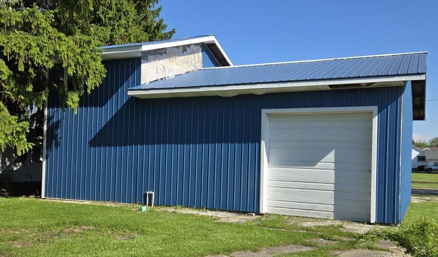 106 E Fremont St, Arcadia, OH 44804 - 3 Beds, 1 Bath