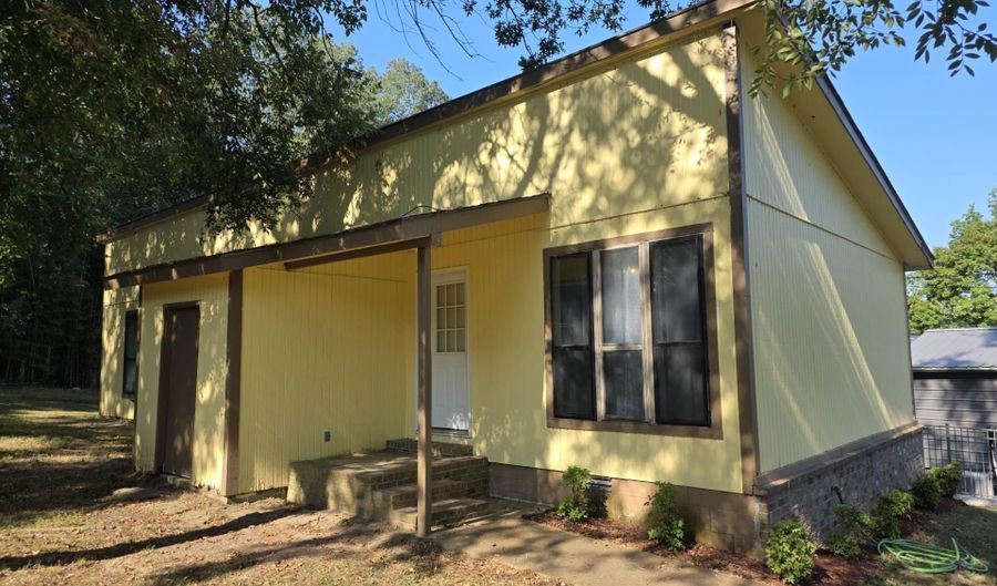 405 Hawkins St, Batesville, AR 72501 - 3 Beds, 2 Bath