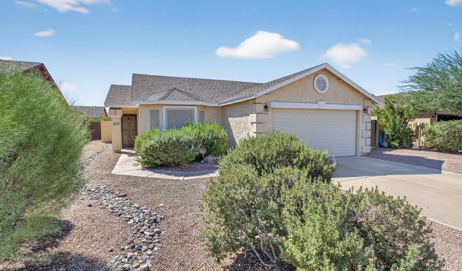 1719 E SANDALWOOD Rd, Casa Grande, AZ 85122 - 3 Beds, 2 Bath