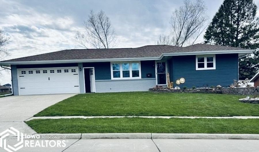 901 Linda Dr, Atlantic, IA 50022 - 4 Beds, 2 Bath
