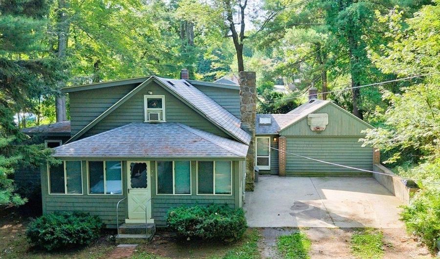 26 Tucker St, Glocester, RI 02814 - 2 Beds, 2 Bath