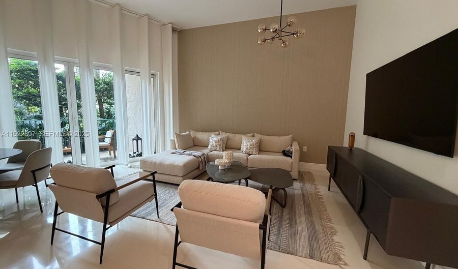 19900 E Country Club Dr 114, Aventura, FL 33180 - 1 Beds, 1 Bath