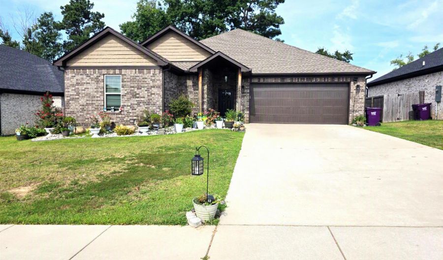2809 Whisker Way, Benton, AR 72015 - 4 Beds, 2 Bath