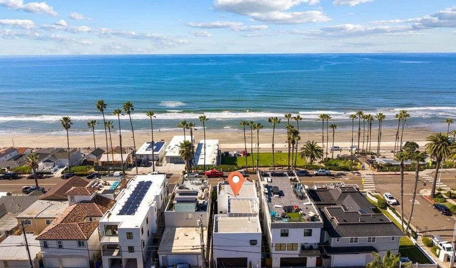 208 S Pacific St, Oceanside, CA 92054 - 4 Beds, 3 Bath