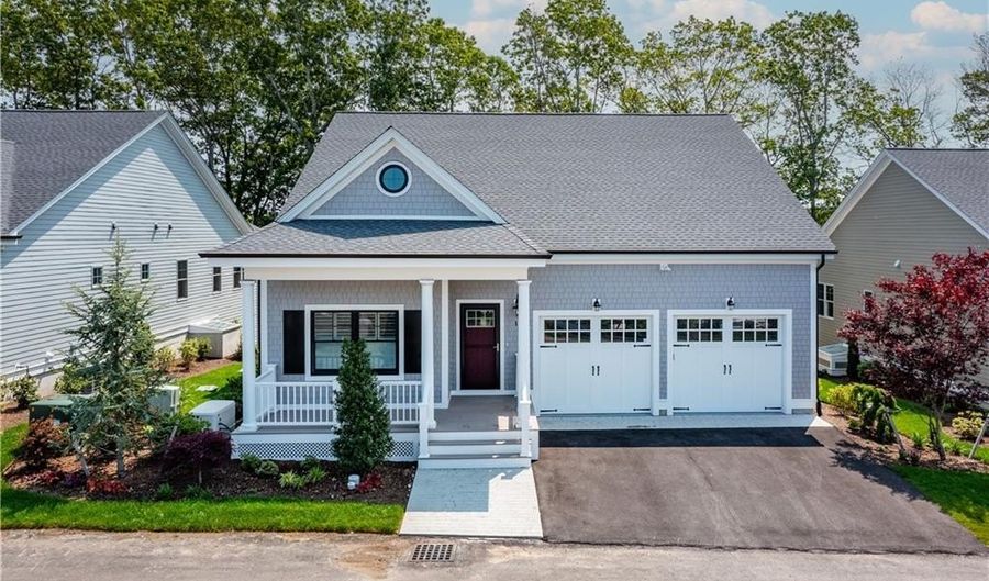 11 Hampton Rd 22, Coventry, RI 02816 - 3 Beds, 3 Bath